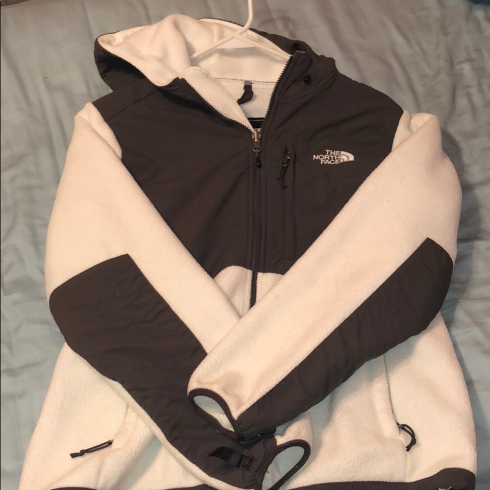 Like new condition white fleece north face